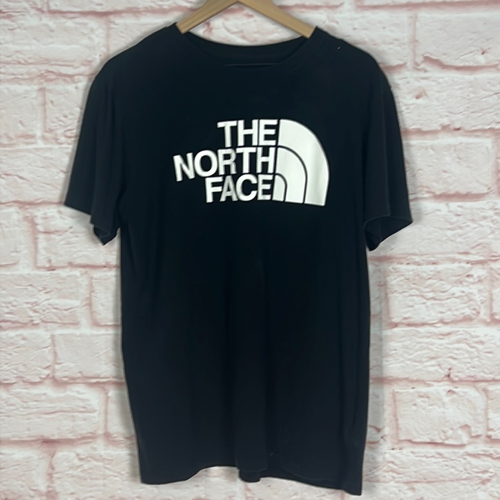 NWOT The North Face T-shirt Sz Large